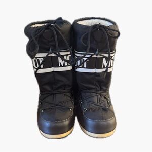 Moon Boot Black Snow Boots - Size US 7-8.5 / EU 39-41